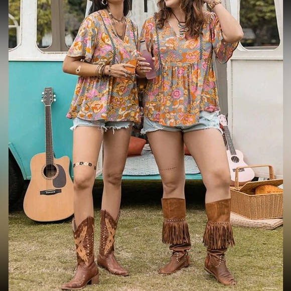 Plus size boho floral print blouse - Picture 5 of 14